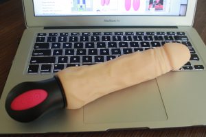 Dương Vật Xinv Siêu Mềm Mại Cỡ XL Rung 12 Tầng