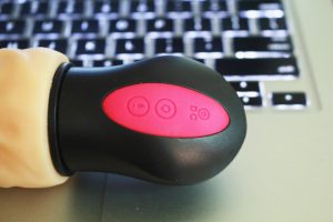 Dương vật giả tự sướng âm đạo XINLV - Traicam.vn