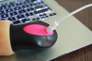 Dương vật giả rung tỏa nhiệt cao cấp XinLV - SextoyBmt.com