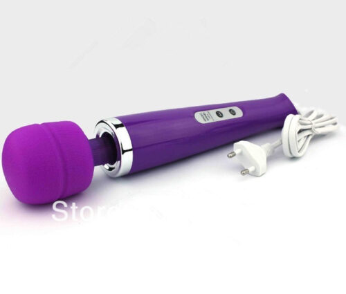 Mô tả: Đồ chơi tình dục nữ Wand Magic đã và đang được rất nhiều người biết đến và họ vô cùng hài lòng về sản phẩm. Nếu bạn thường xuyên (càn quét) những bộ phim người lớn JAV với những nữ diễn viên nổi tiếng thì nhất định không được bỏ qua sản phẩm Máy mát xa kích thích điểm G hiệu quả Wand Magic Massage Stick - Đồ Chơi Kích Thích Nữ Nhu cầu tăng khoái cảm trong đời sống tình dục của nhiều cặp đôi hay vợ chồng mỗi ngày một tăng cao và được nam giới đặc biệt quan tâm. Người phụ nữ sung sướng và đạt cực khoái là điều rất quan trọng, nhưng ngay cả với những động tác mà anh ta sử dụng để vuốt ve vùng kín của cô ấy bằng tay và miệng thông minh của mình, cũng không thể khiến chị em theo anh ta để đạt được cực khoái. . Nhờ sự trợ giúp linh hoạt của các loại máy mát xa điểm G, đặc biệt là máy rung massage Wand Magic có tới 10 tần số rung khác nhau, bạn tình chỉ biết khóc thét khi sử dụng máy. cho sự sung sướng và sung sướng khi điểm G được kích thích liên tục. Sản phẩm sẽ nâng cao chất lượng cuộc yêu trong thời gian dài, chị em dễ dàng đạt cực khoái trong quan hệ tình dục. Thuốc kích thích nhẹ nhàng vào các điểm nhạy cảm trên cơ thể nàng và kích thích bên ngoài âm hộ để (cô bé) nhanh chóng ướt át và hưng phấn hơn. Nhờ có thêm 2 đầu silicon đi kèm trong gói sản phẩm, bạn có thể rung và (làm phiền) chàng để có màn dạo đầu hoàn hảo. Rung ở 10 cấp độ khác nhau mà bạn có thể dễ dàng cài đặt. Rung cực êm không gây tiếng ồn. Máy mát xa thân mật Wand Magic rất phổ biến với các cặp vợ chồng lớn tuổi. Nếu đời sống tình dục ban đêm của họ trở nên cũ kỹ và nhàm chán, thì cuộc sống tình yêu của họ đã thay đổi. Chúng mang đến sự mới lạ, màn dạo đầu mới, hưng phấn và hồi hộp hơn đã giúp nâng cao chất lượng của bất kỳ mối quan hệ yêu đương nào. Bên cạnh đó, nhiều chị em vẫn sử dụng máy để (thỏa mãn nhất thời) trong khi chờ chồng đi công tác về. Các cô gái FA tìm đến thiết bị này để giảm stress hiệu quả và thiết thực sau một ngày dài làm việc căng thẳng. đồ chơi người lớn là nơi duy nhất có thể giúp bạn trải nghiệm những sản phẩm mới nhất và tuyệt vời nhất trong thế giới tình dục. Tất cả các sản phẩm đồ chơi người lớn được cung cấp tại đây đều có độ tin cậy cao và đảm bảo chất lượng sẽ khiến bạn cảm thấy sung sướng, hài lòng và thỏa mãn 100% (khẩu vị) tình dục của mình. Các sản phẩm của chúng tôi, tiêu biểu là đũa phép massage Wand Magic giúp bạn đạt khoái cảm tình dục tối đa. Cách dùng chày rung: • Trước khi sử dụng, vệ sinh và khử trùng máy rung bằng cồn y tế. • Tắt máy và nhấn nút ON/OFF trên bảng điều khiển để bật đèn. • Sau đó nhấn nút cài đặt tần số và kích hoạt chế độ rung tùy chọn để bắt đầu massage theo ý muốn. • Sau khi sử dụng xong, tháo tay cầm, vệ sinh lại máy rung và lau sạch nắp máy bằng khăn ẩm. • Bảo quản đũa ở nơi thoáng mát, kín đáo và ít bụi bẩn. Hướng dẫn cách sử dụng công cụ cây đũa thần tình yêu: Để xa tầm tay trẻ em và ánh nắng trực tiếp. Không cho người khác dùng chung đồ chơi cá nhân mà không